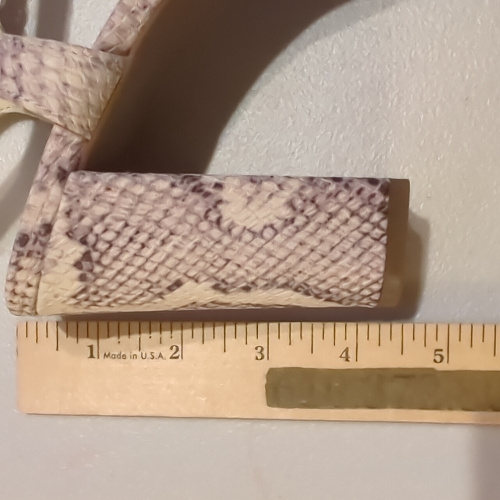 Anne Klein, Snake Pattern Open Toe,T Strap, Block Heels 7.5 - Picture 8 of 10